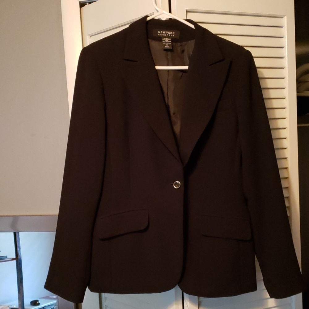 Size 8 NY & Company Blazer